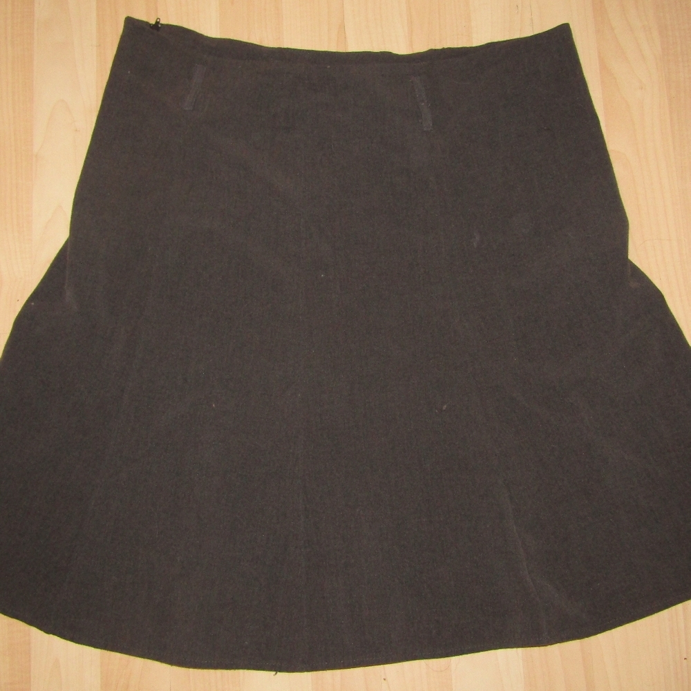 Daniel Laurent Skirt Size Varies
